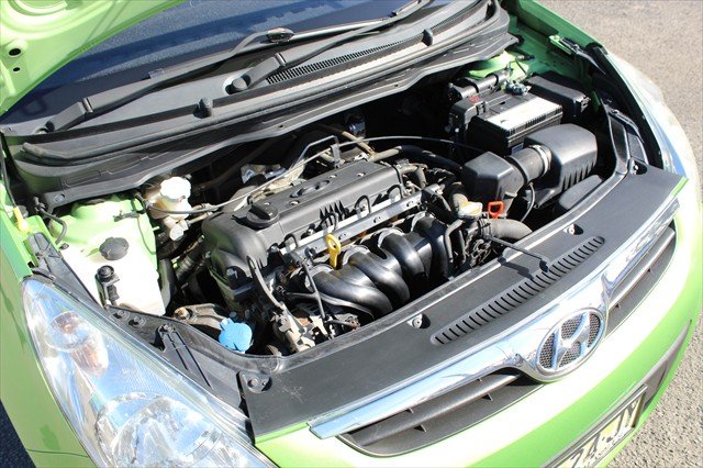 2011 Hyundai i20 Active PB MY12 Electric Green