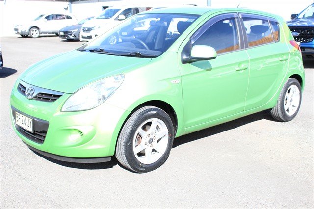 2011 Hyundai i20 Active PB MY12 Electric Green