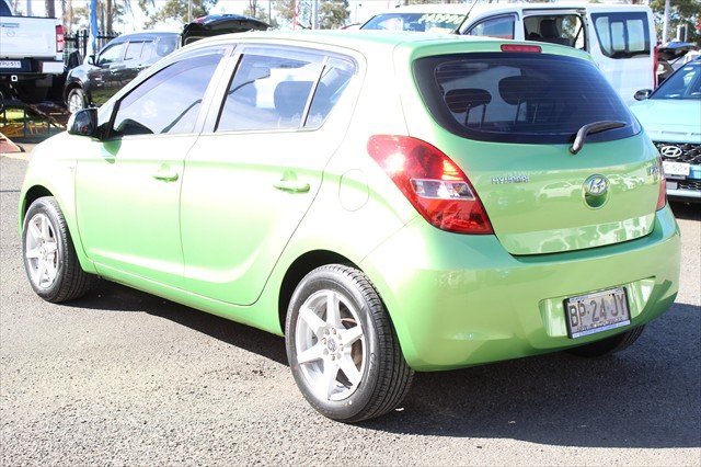 2011 Hyundai i20 Active PB MY12 Electric Green