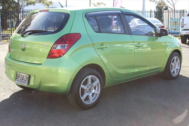 2011 Hyundai i20 Active PB MY12 Electric Green