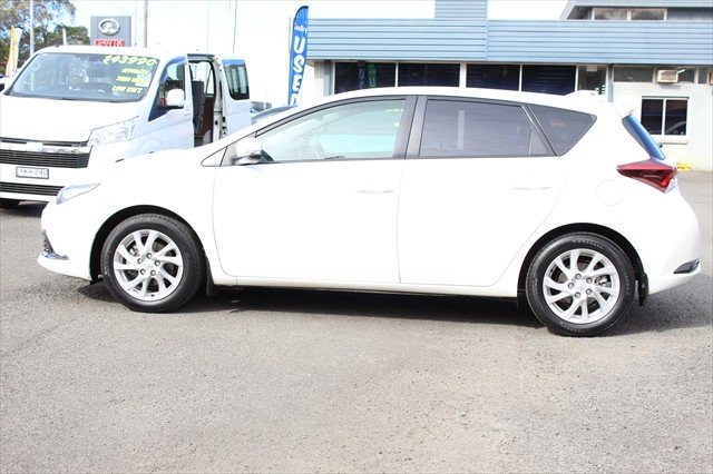 2015 Toyota Corolla Ascent ZRE182R White