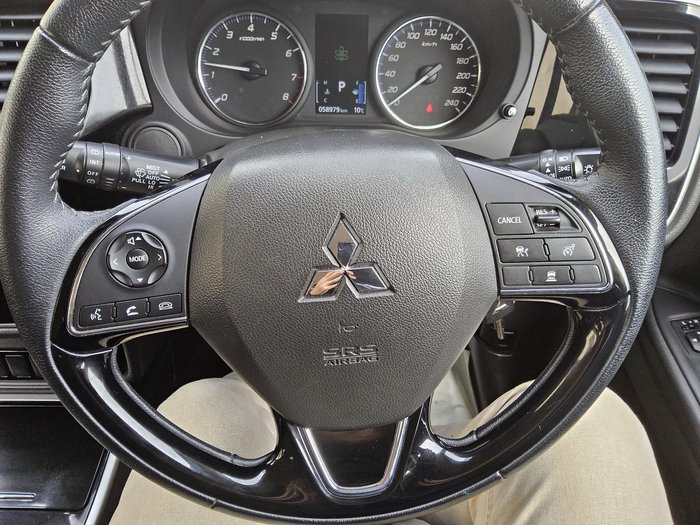 2020 Mitsubishi Outlander ES ZL MY21 White