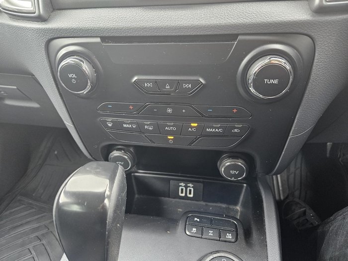 2017 Ford Everest Trend