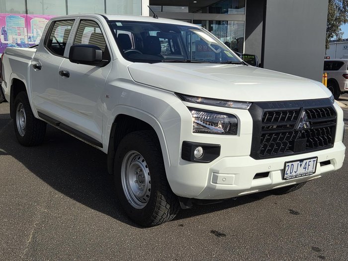 2025 Mitsubishi Triton GLX
