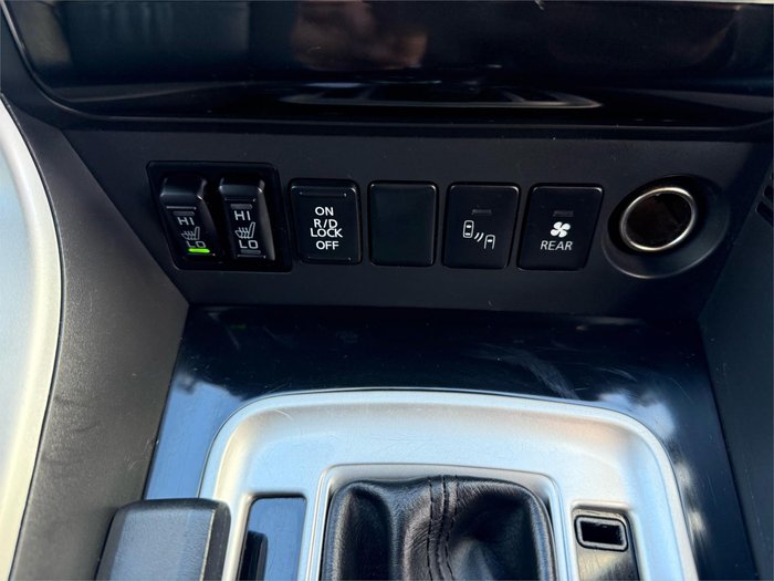 2016 Mitsubishi Pajero Sport Exceed