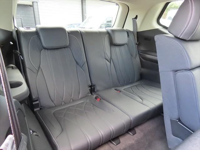 2025 LDV D90 Executive