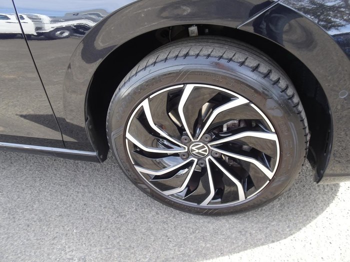 2022 Volkswagen Golf 110TSI Life 8 MY23 Deep Black