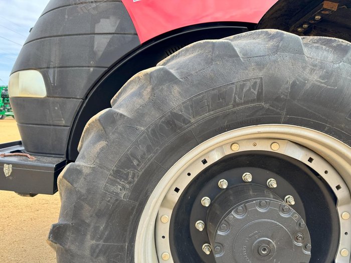 2015 CASE IH Magnum 250 Ps Red