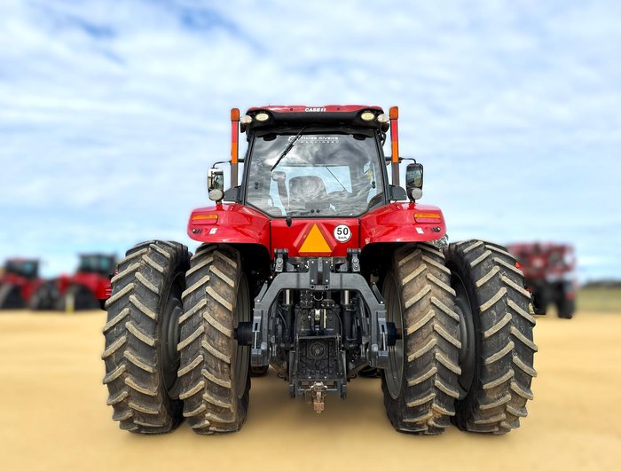 2015 CASE IH Magnum 250 Ps Red