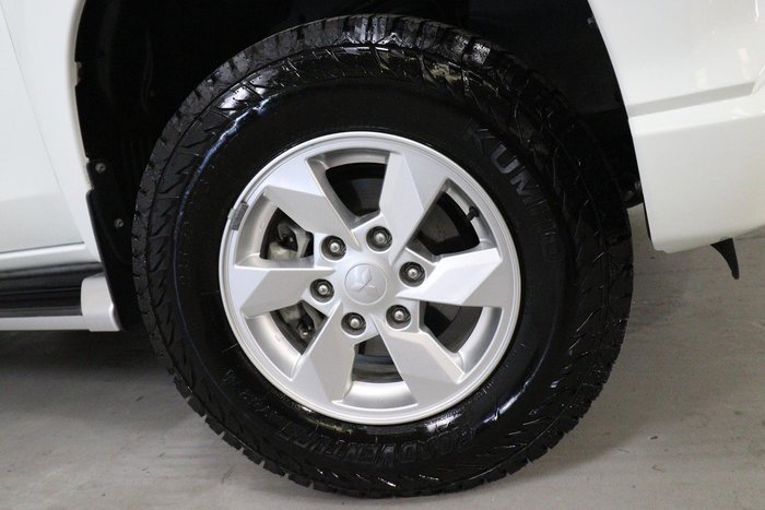 2021 Mitsubishi Triton GLX+