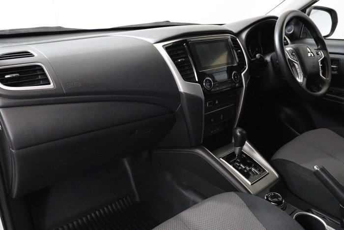 2021 Mitsubishi Triton GLX+