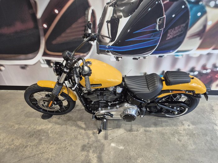2025 Harley-Davidson Street Bob 117 (FXBB) Softail Yellow