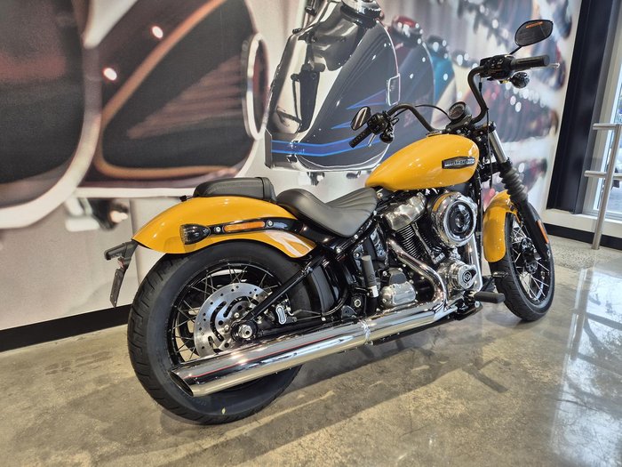 2025 Harley-Davidson Street Bob 117 (FXBB) Softail Yellow