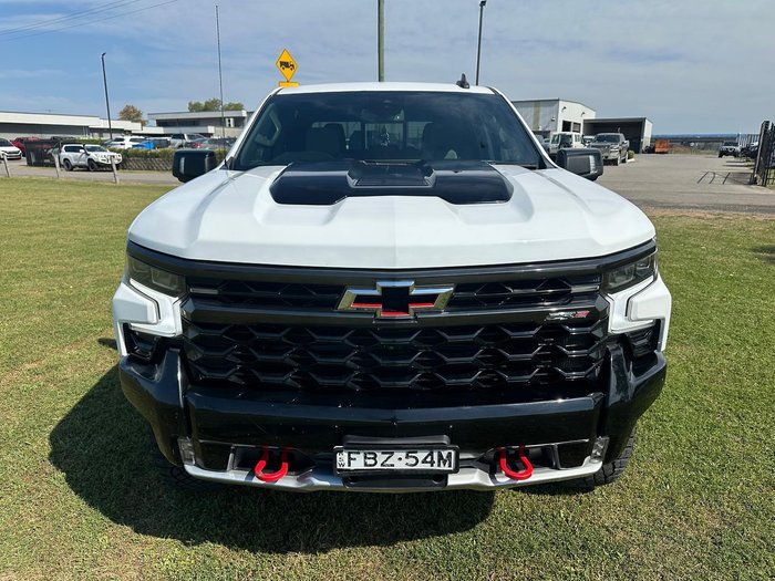 2023 Chevrolet Silverado 1500 ZR2 W/Tech Pack T1 MY24 4X4 Summit White