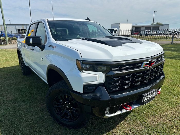 2023 Chevrolet Silverado 1500 ZR2 W/Tech Pack T1 MY24 4X4 Summit White