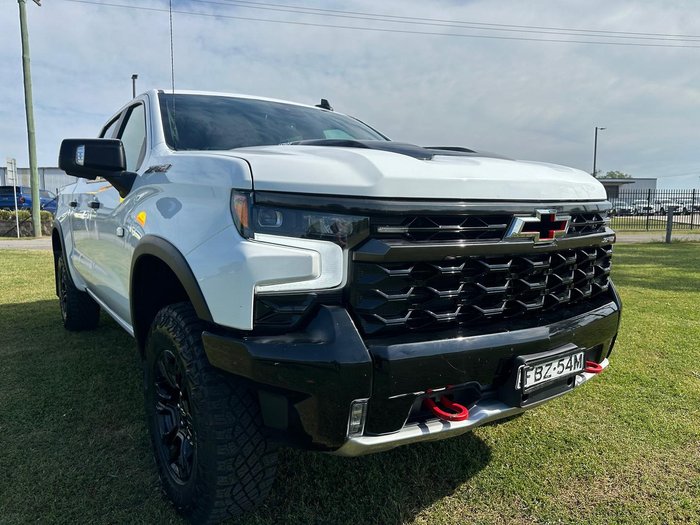 2023 Chevrolet Silverado 1500 ZR2 W/Tech Pack T1 MY24 4X4 Summit White