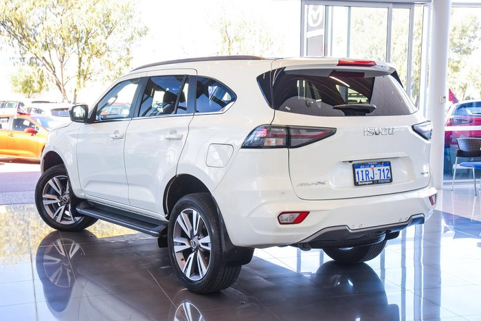 2022 Isuzu MU-X LS-T
