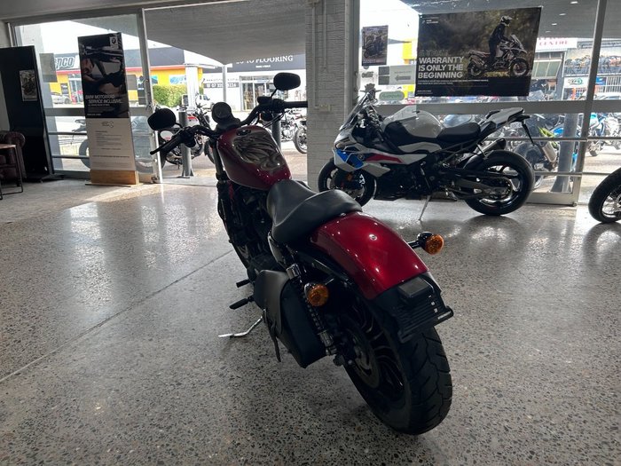 2011 Harley-Davidson XL883 IRON 883 RED