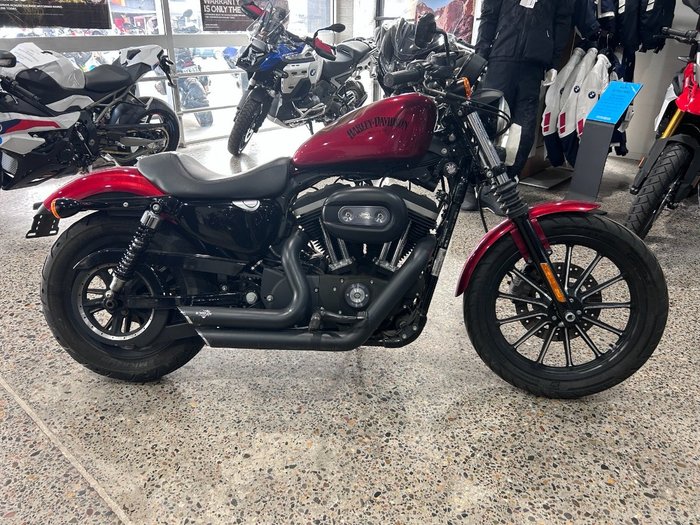 2011 Harley-Davidson XL883 IRON 883 RED