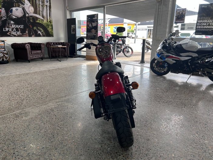 2011 Harley-Davidson XL883 IRON 883 RED