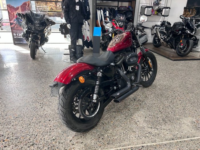 2011 Harley-Davidson XL883 IRON 883 RED