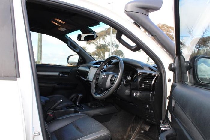 2020 Toyota Hilux Rugged X