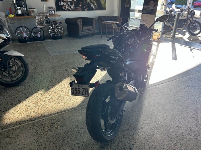 2023 Kawasaki NINJA 400 Black