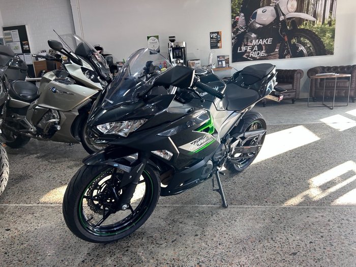 2023 Kawasaki NINJA 400 Black