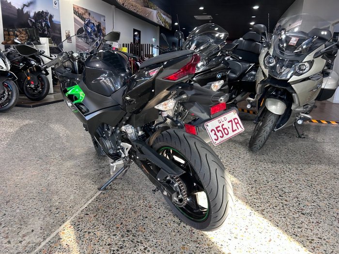 2023 Kawasaki NINJA 400 Black