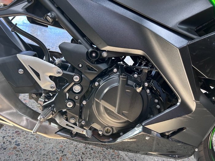 2023 Kawasaki NINJA 400 Black