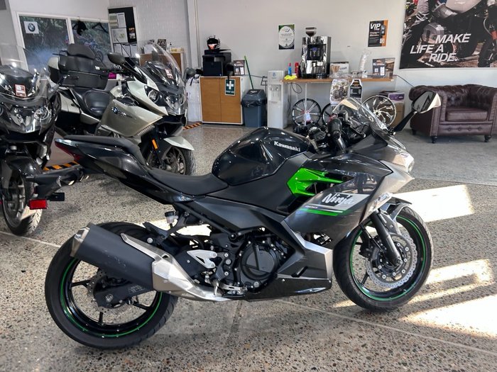 2023 Kawasaki NINJA 400 Black