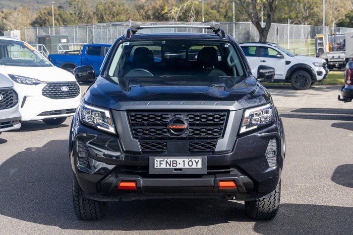 2021 Nissan Navara SL