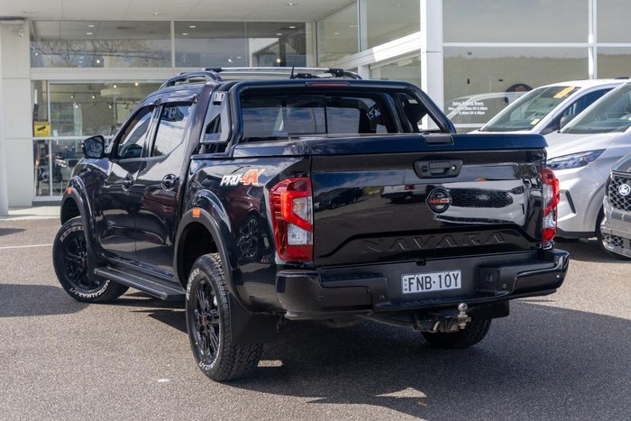 2021 Nissan Navara SL