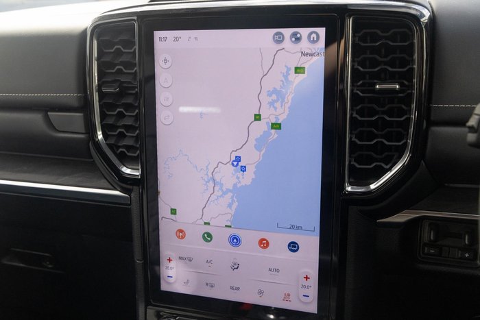 2022 Ford Everest Platinum