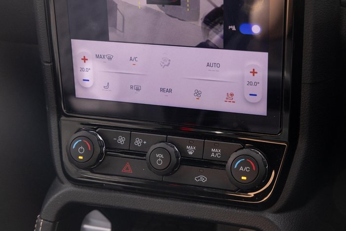 2022 Ford Everest Platinum
