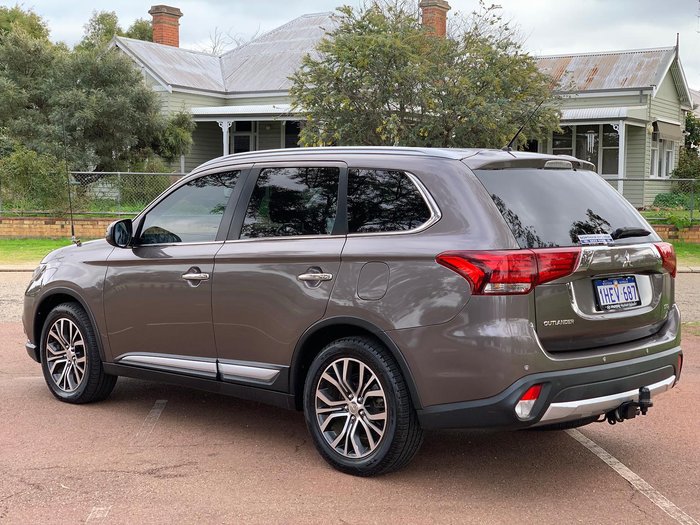 2016 Mitsubishi Outlander Exceed