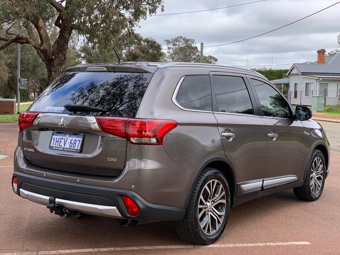 2016 Mitsubishi Outlander Exceed