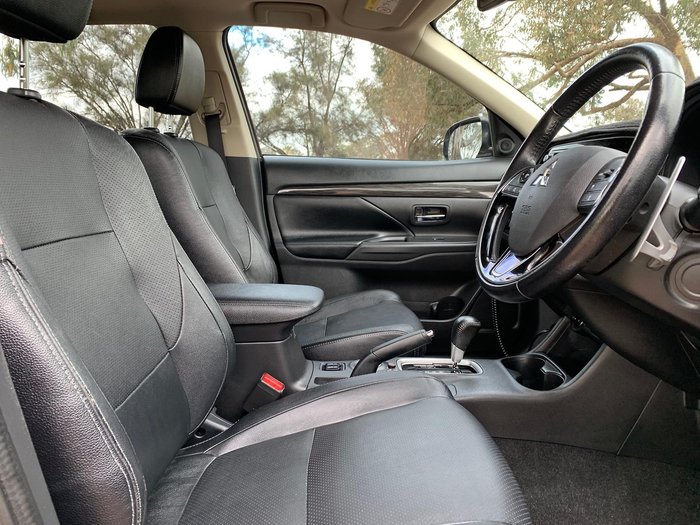 2016 Mitsubishi Outlander Exceed