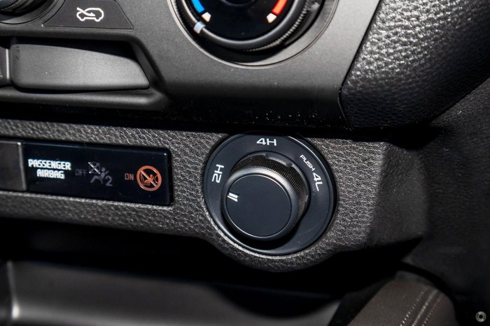 2025 Mazda BT-50 XT