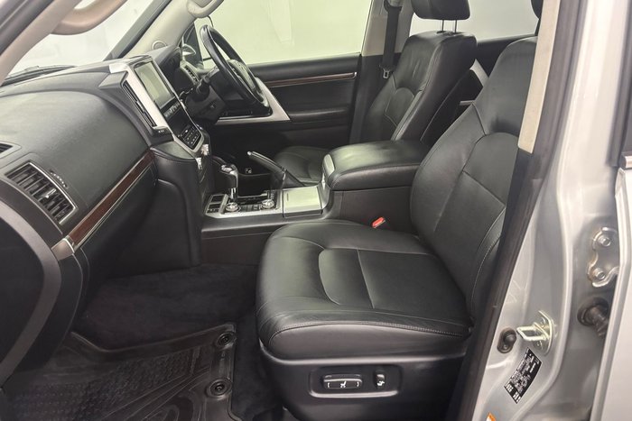 2017 Toyota Landcruiser VX