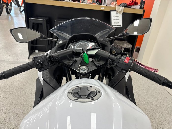 2017 Kawasaki NINJA 300 ABS White