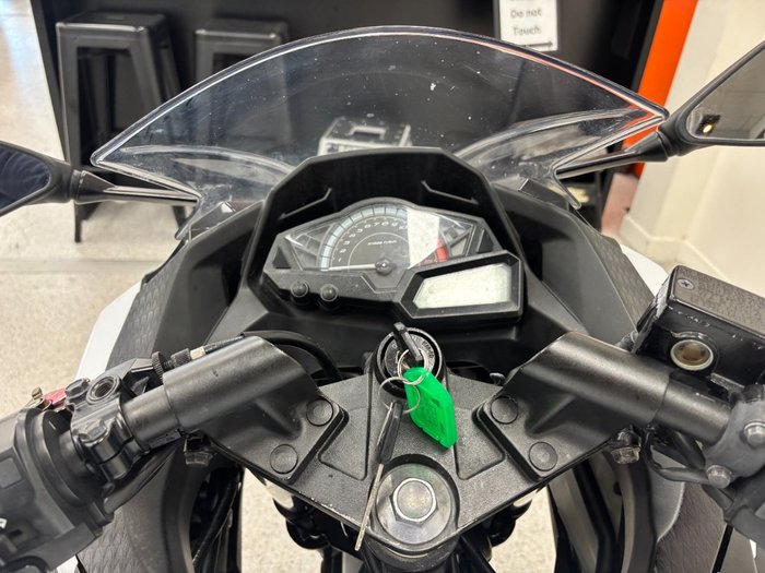 2017 Kawasaki NINJA 300 ABS White