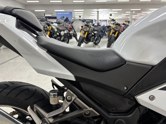 2017 Kawasaki NINJA 300 ABS White