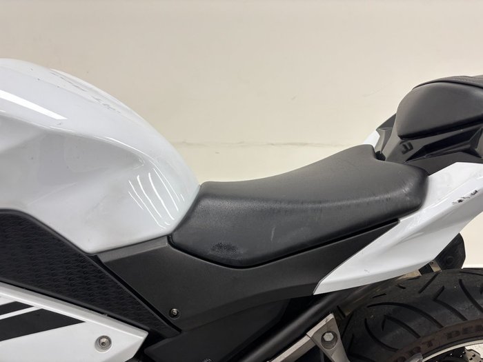 2017 Kawasaki NINJA 300 ABS White