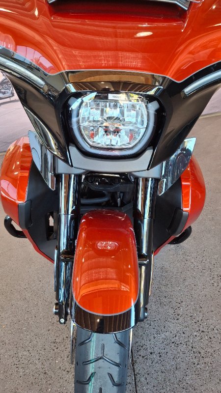 2025 Harley-davidson FLHXU STREET GLIDE ULTRA (117) WHISKEY FIRE / BLACK