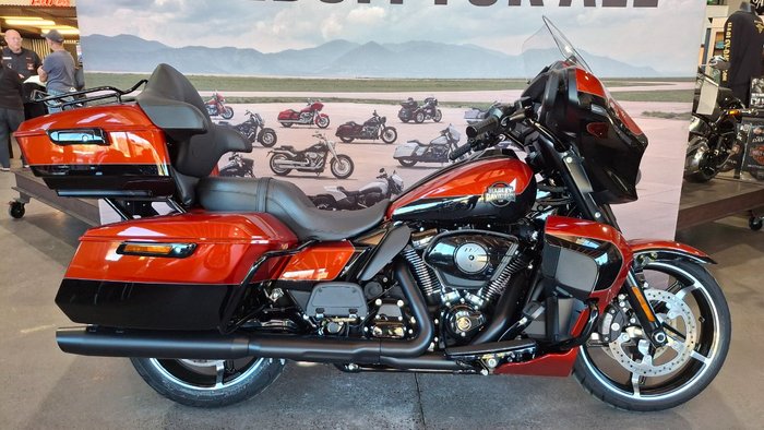 2025 Harley-davidson FLHXU STREET GLIDE ULTRA (117) WHISKEY FIRE / BLACK