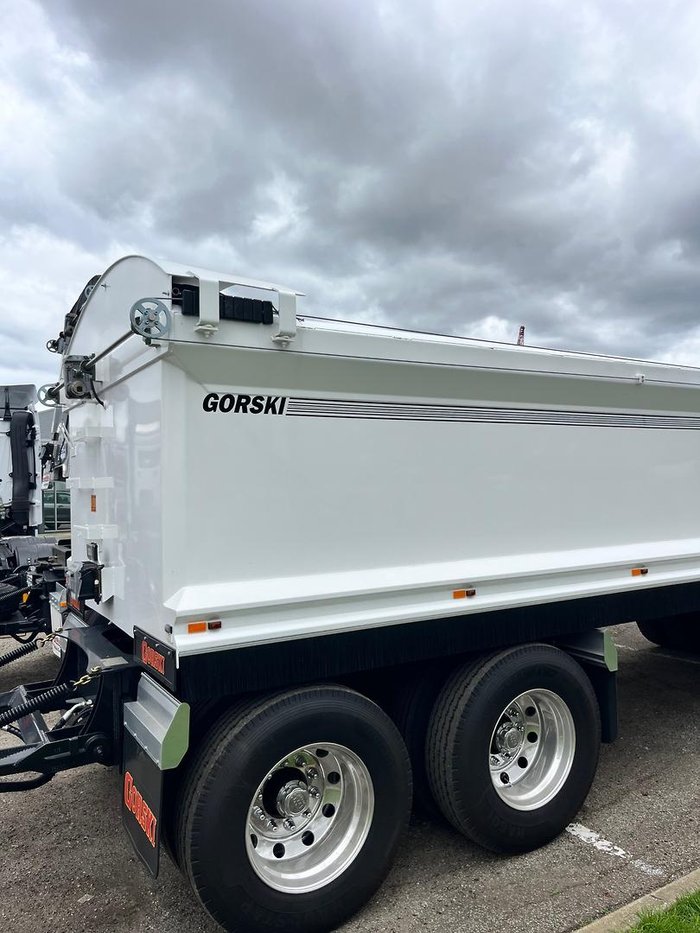 2024 Freightliner Cascadia 116 Tipper White