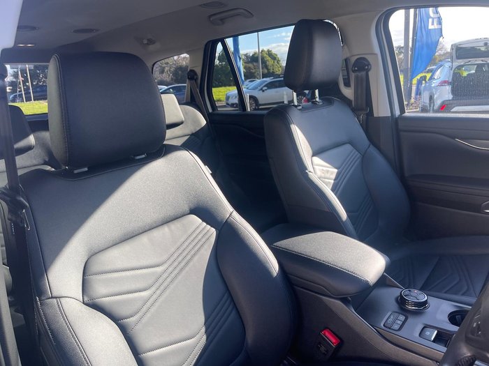 2025 Ford Everest Trend