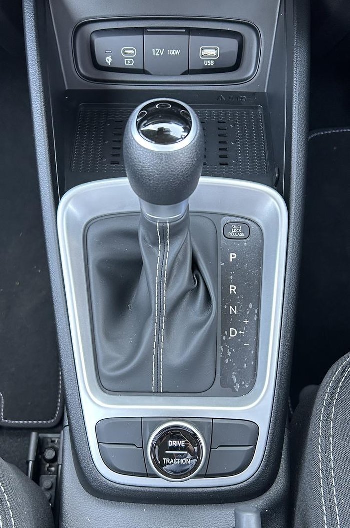 2025 Hyundai Venue QX.V5 MY26 Shimmering Silver