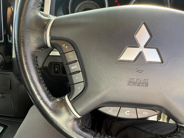 2016 Mitsubishi Pajero GLX NX MY17 4X4 Dual Range White